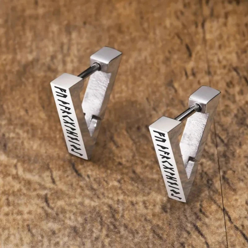 Viikinkien riimikorvakorut miehille ja naisille pohjoismaisessa hopeassa