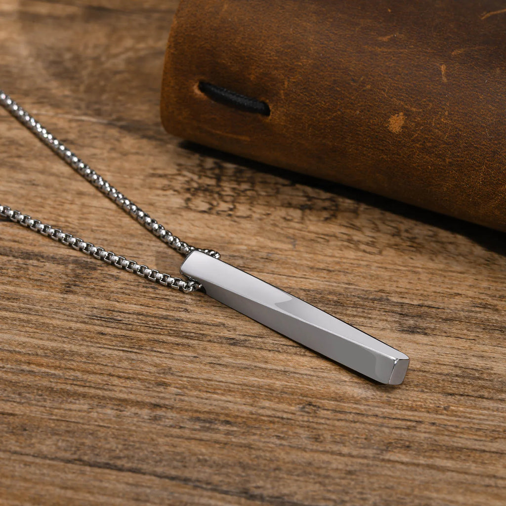 Riimukaulakoru viikinkiriipus medaali 2