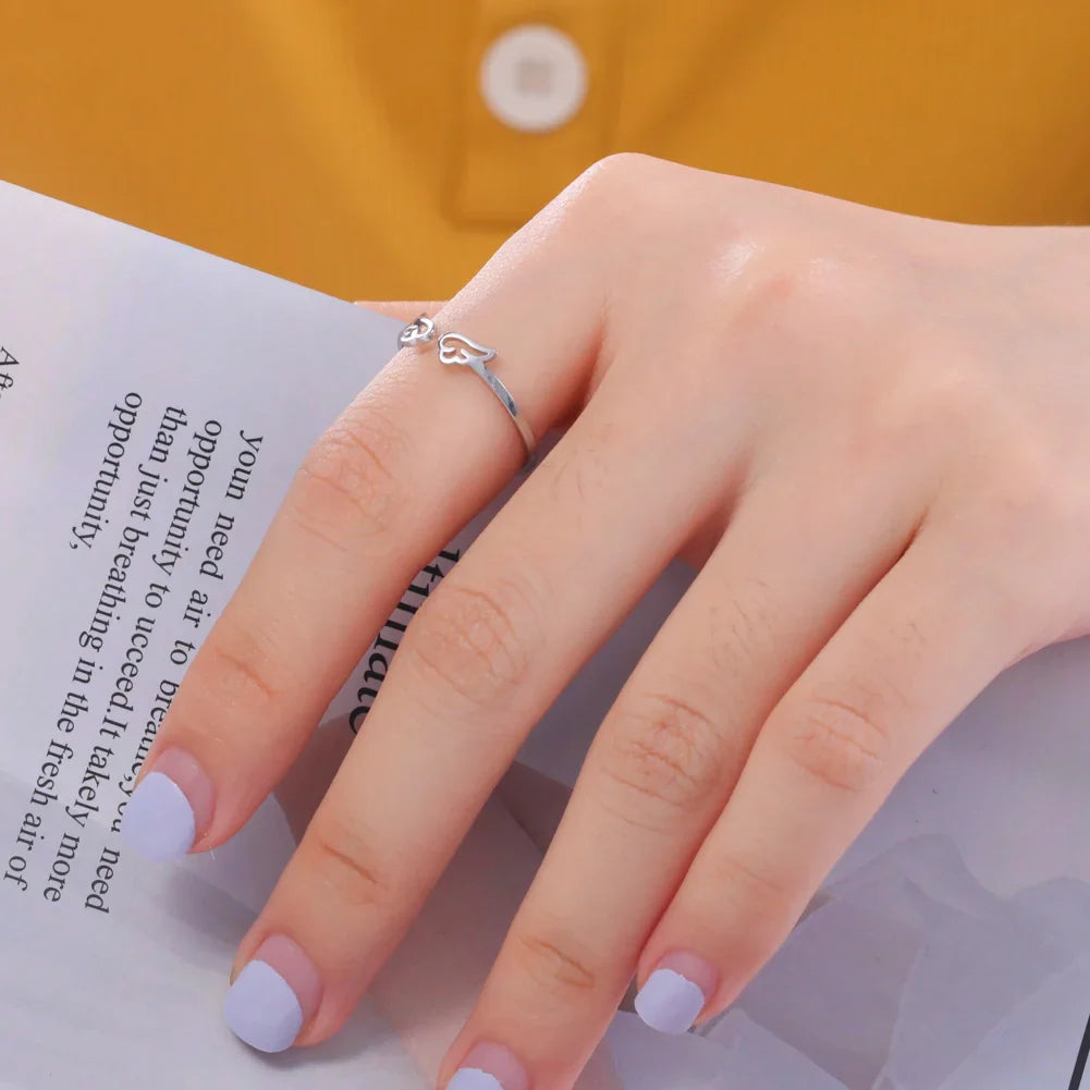 Naisten enkelinsiipisormus hopea