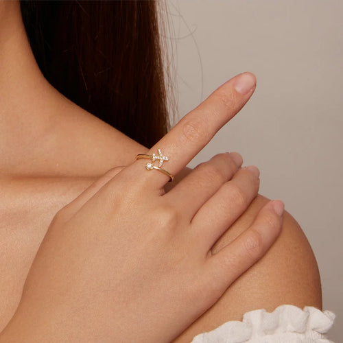 Aidolla hopealla valmistettu lentokoneen sormus naisille kulta