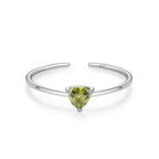 Sormus värillisellä zirkoni syntymäkivellä