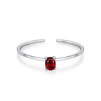 Sormus värillisellä zirkoni syntymäkivellä