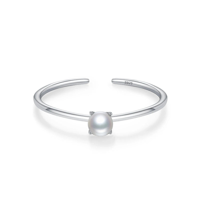 Sormus värillisellä zirkoni syntymäkivellä