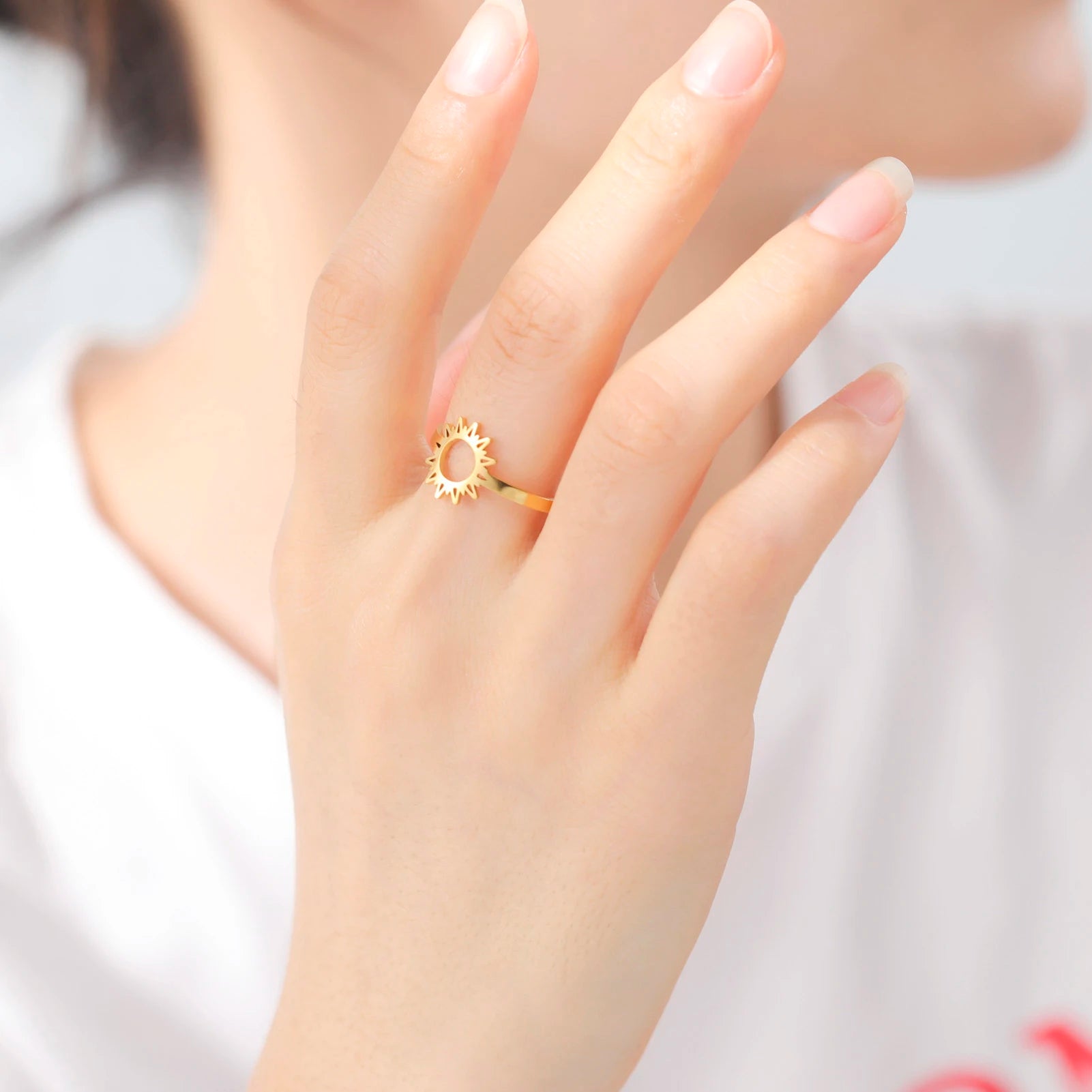 Naisten Aurinkosormus kulta