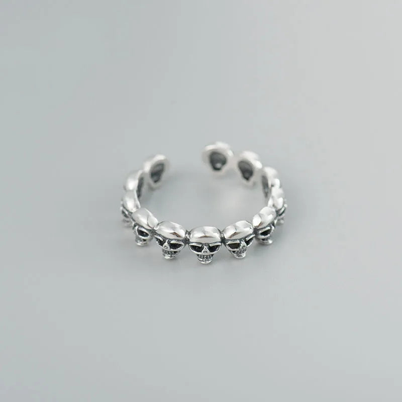 Sormus Kuolemanpäät