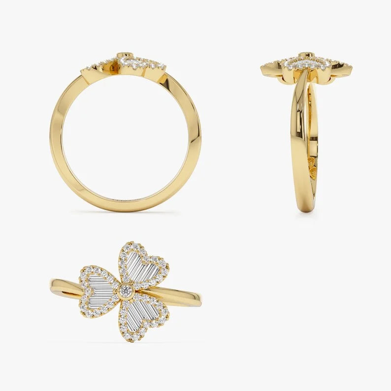 Sormus, jossa on 3-lehtinen apila ja zirkonia