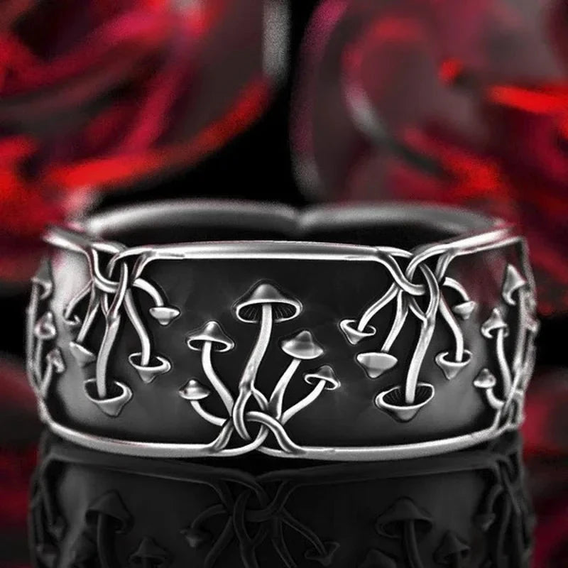 Sormus sienillä miehille