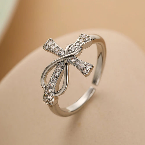 Naisten kristillinen ristikoru sormus hopea zirkonilla