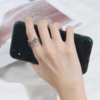 Risti Jeesuksen sormus naisille