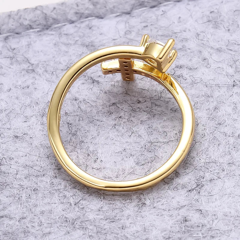 Risti & Zirkoni Sormus Naisille 