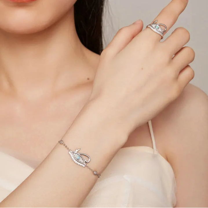 Egyptin sormus Horuksen silmä Oudjat hopea