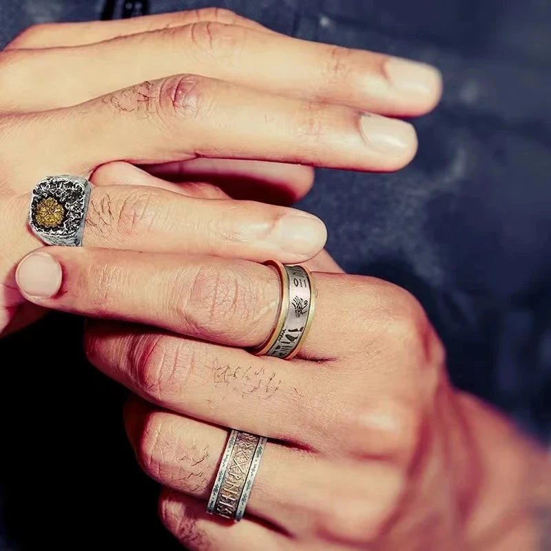 Egyptiläinen sormus miehille