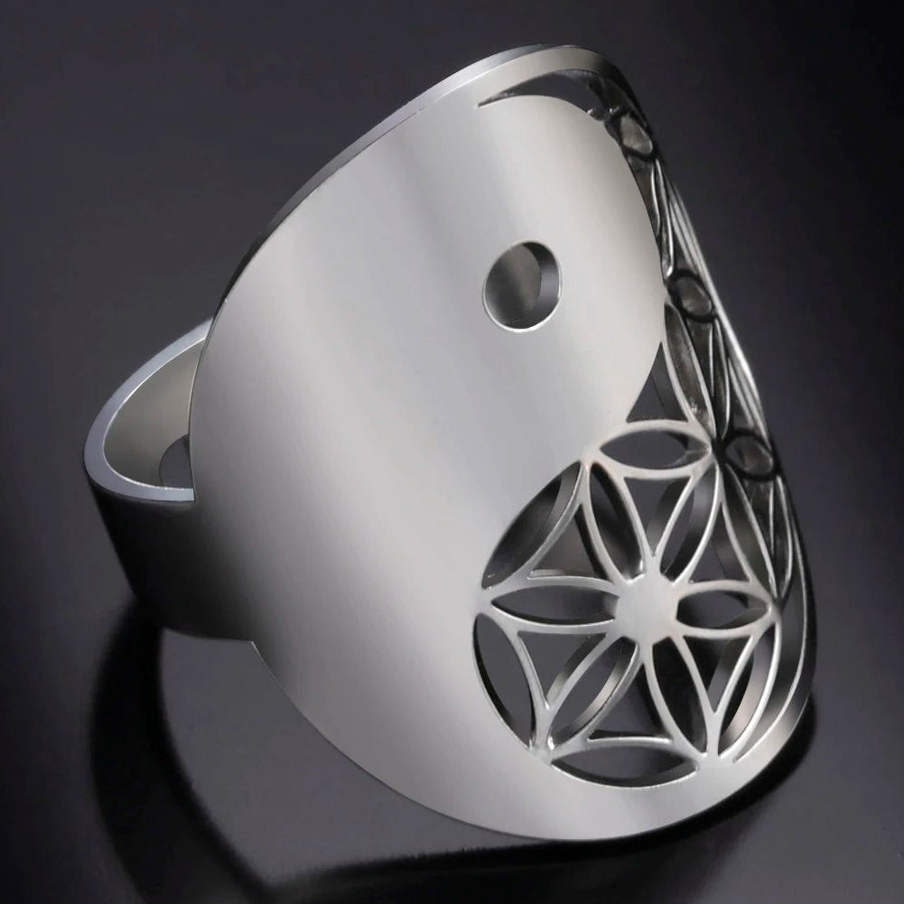 Geometrinen Yin Yang -sormus hopea