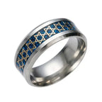 Leveä sormus miehille, jossa sininen <span data-glossary-id="etoiles de David">Daavidin tähti</span>, juutalainen symboli