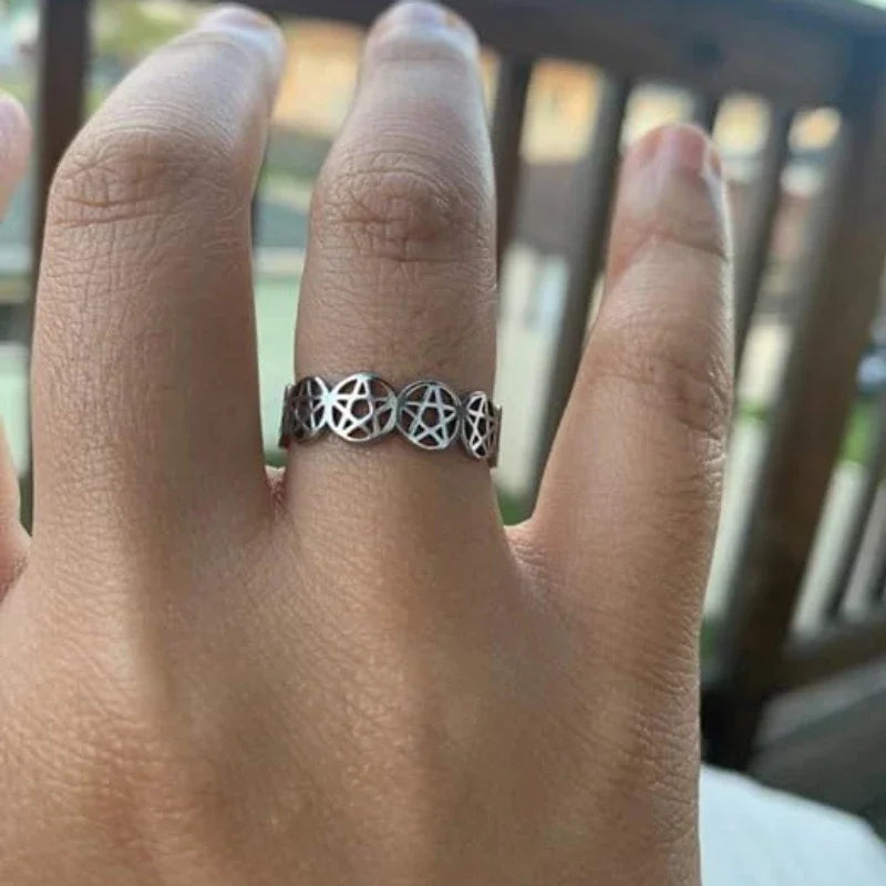 Pentagrammi noituus sormus naisille Wiccan hopea