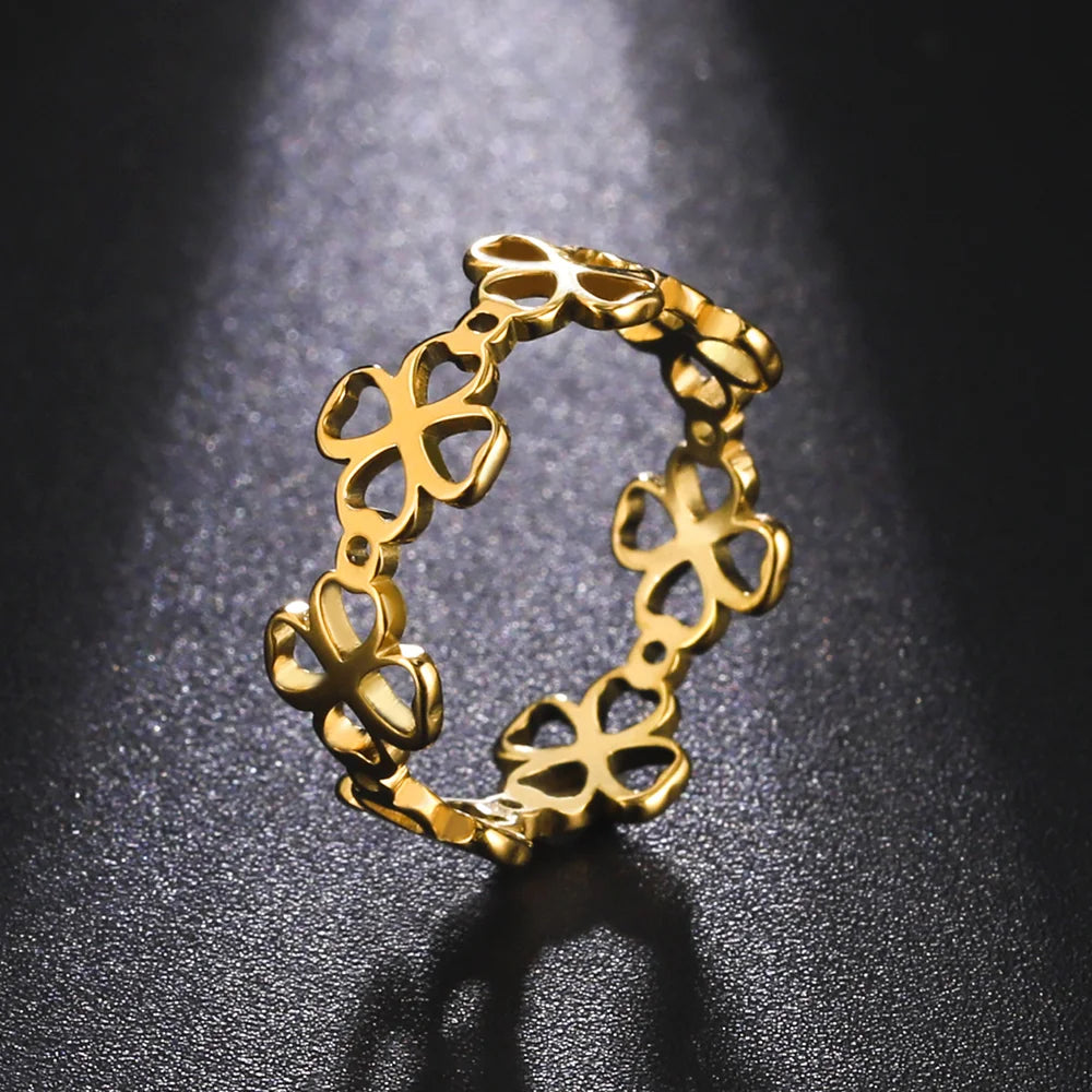 Retro-sormus naisten 4-lehtisillä apiloilla kulta