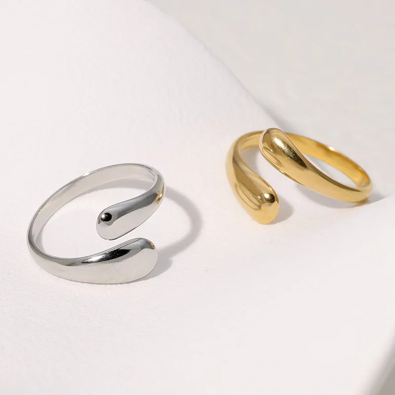 Retro-vesipisarakoru kulta