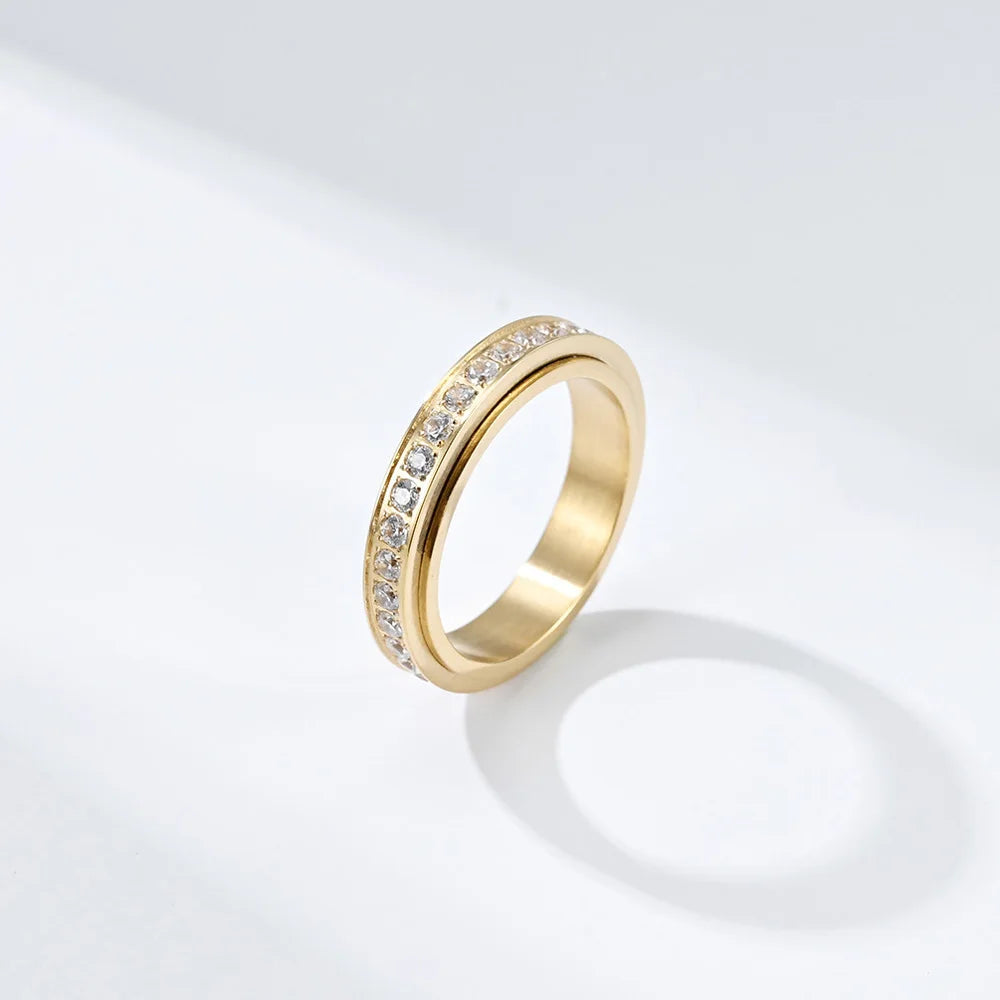 Anti-stress-sormus zirkonilla 