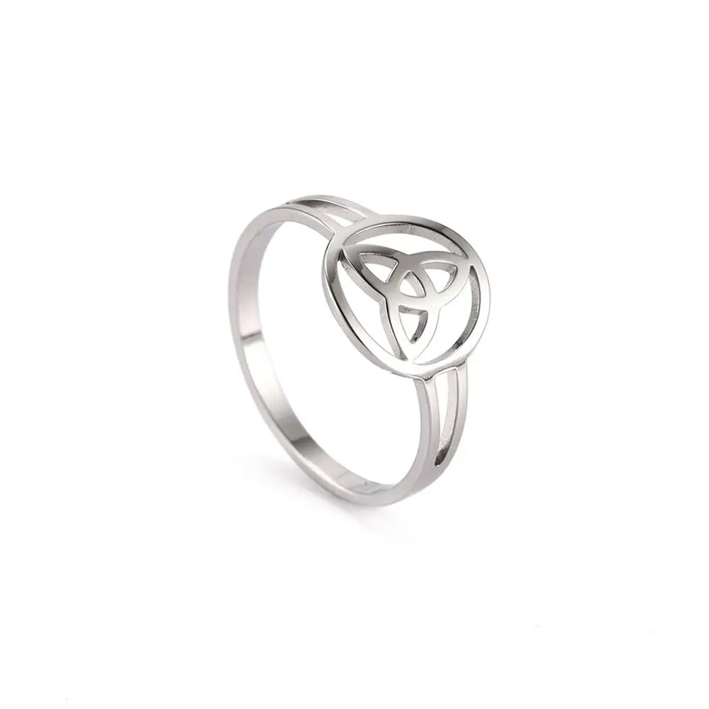Kolminaisuuden solmu Triquetra -sormus hopeaa