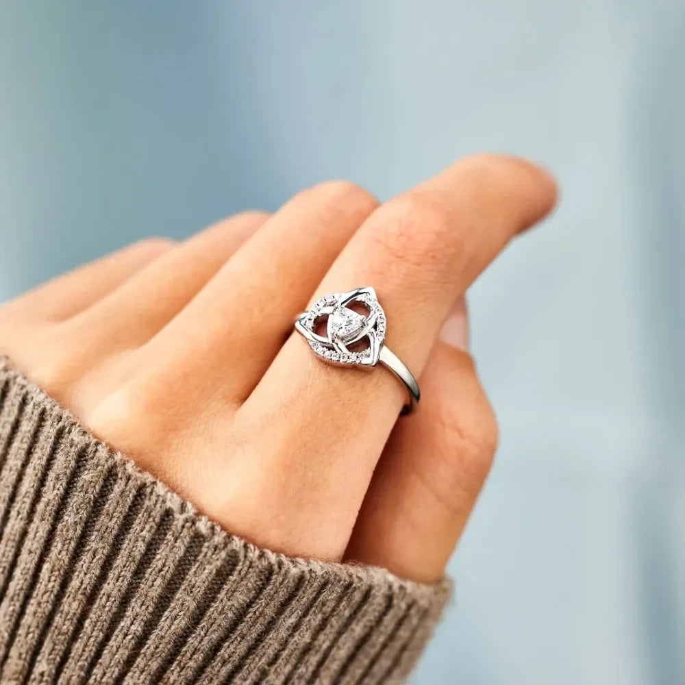 Triquetra-solmukoru Irlantilainen kelttiläinen hopea