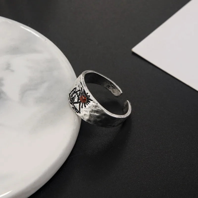 Vintage-sormus Vuoret ja Aurinko