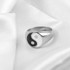 Yin Yang sormus miehille ja naisille 