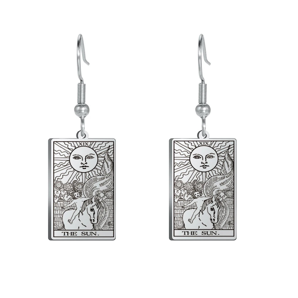 Tarot-kortti-korvakorut 
