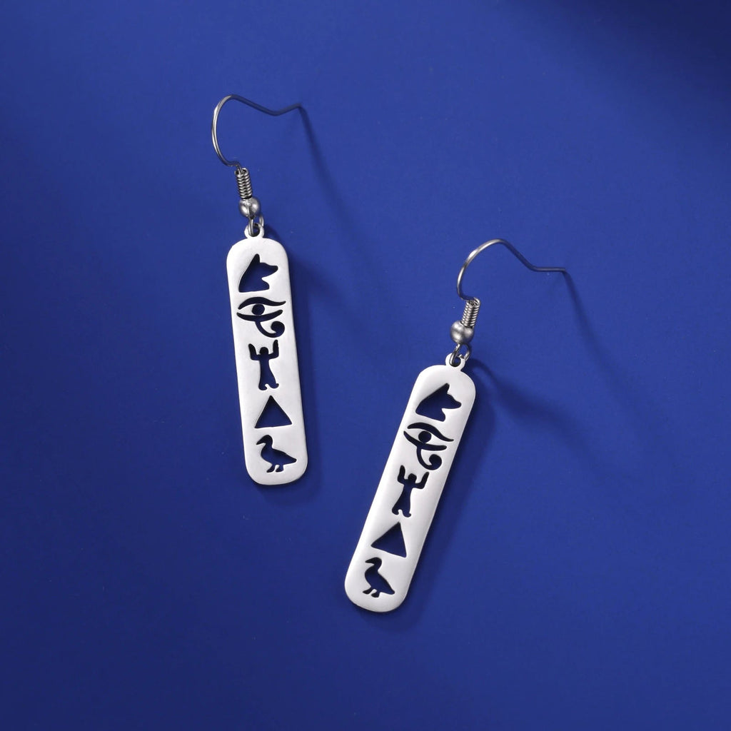 Korvakorut Hieroglyfikaiverruksilla Egypti hopea tyyli B