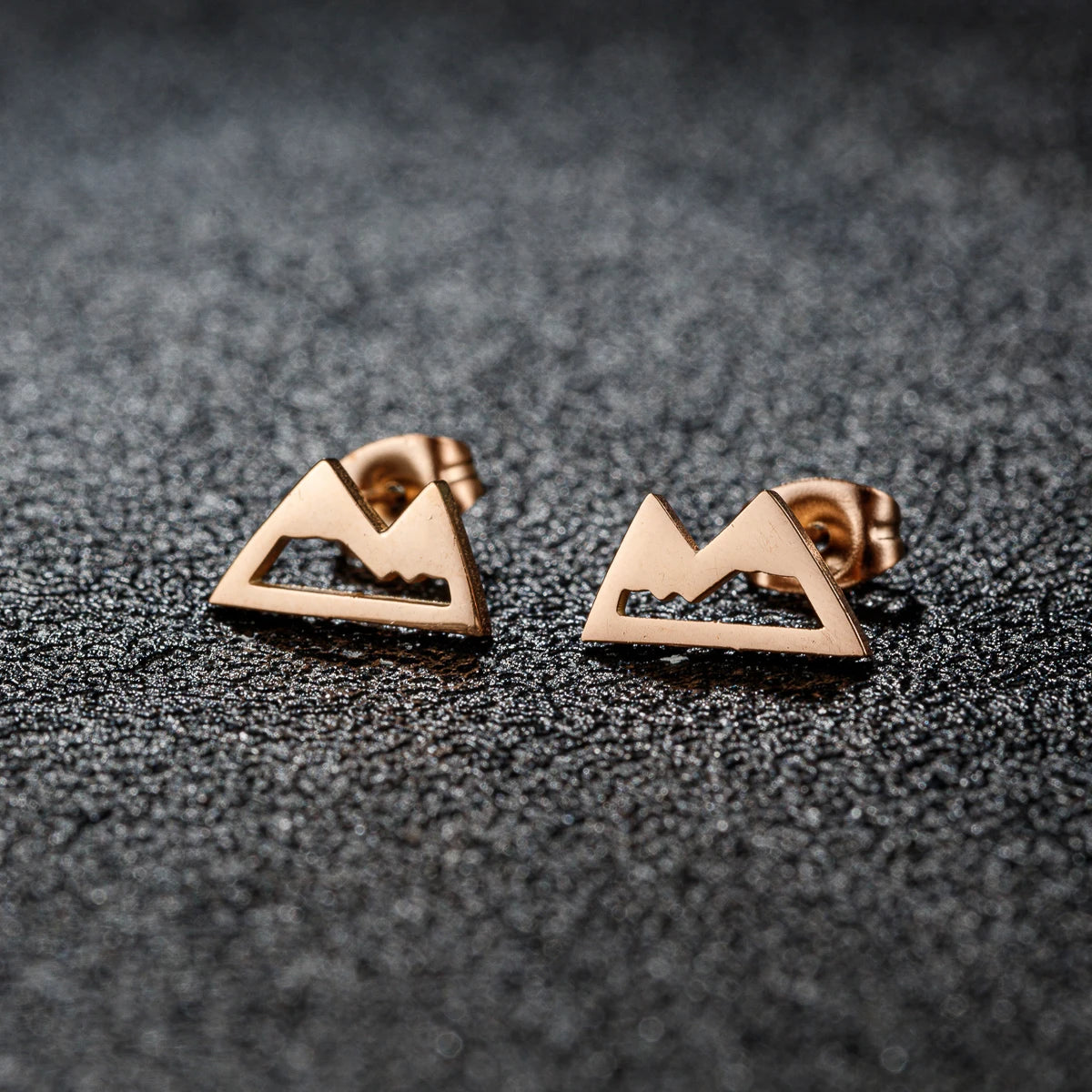 Korvakorut Naulakiinnitys Minimalistiset Vuoret ruusukulta