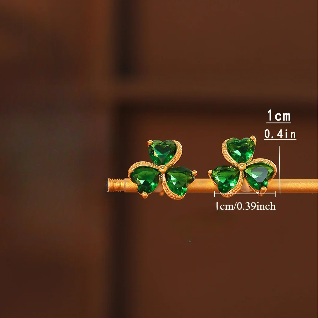 Kolmilehtisen apilan nappikorvakorut, smaragdinvihreä ja zirkoni