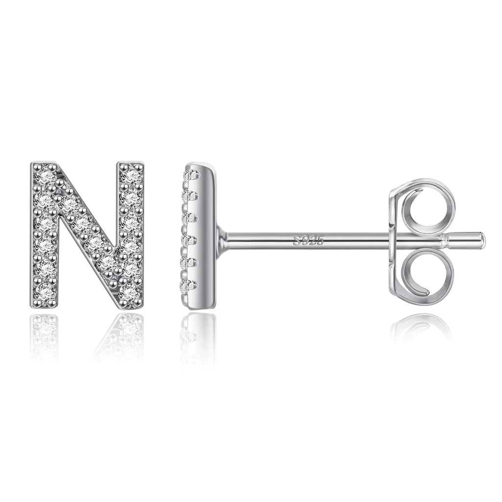 Alkukirjaimen hopeakorvakorut n