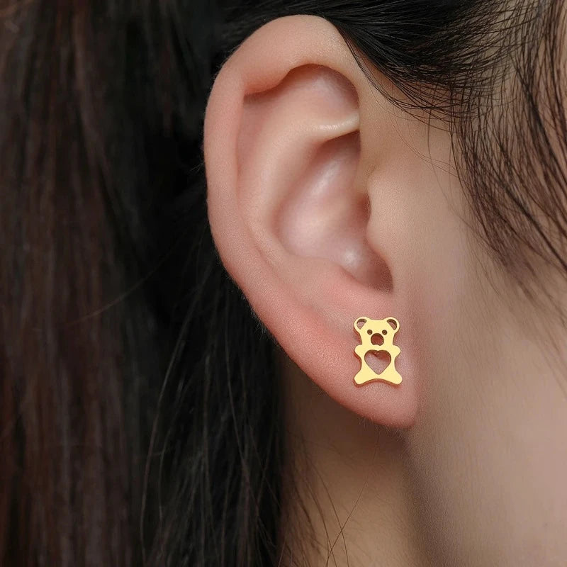 Suloiset karhunkorvakorut kulta