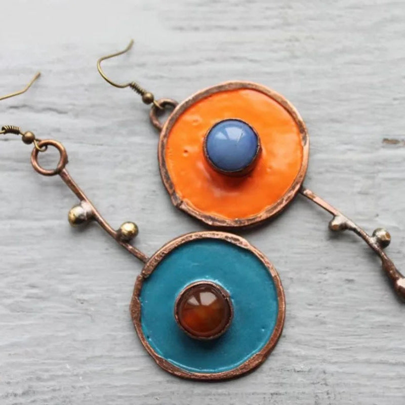 Etniset epätavalliset roikkuvat korvakorut