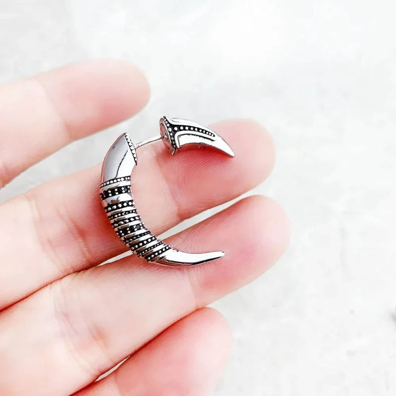 Hopeiset kynsikorvakorut - Exception®