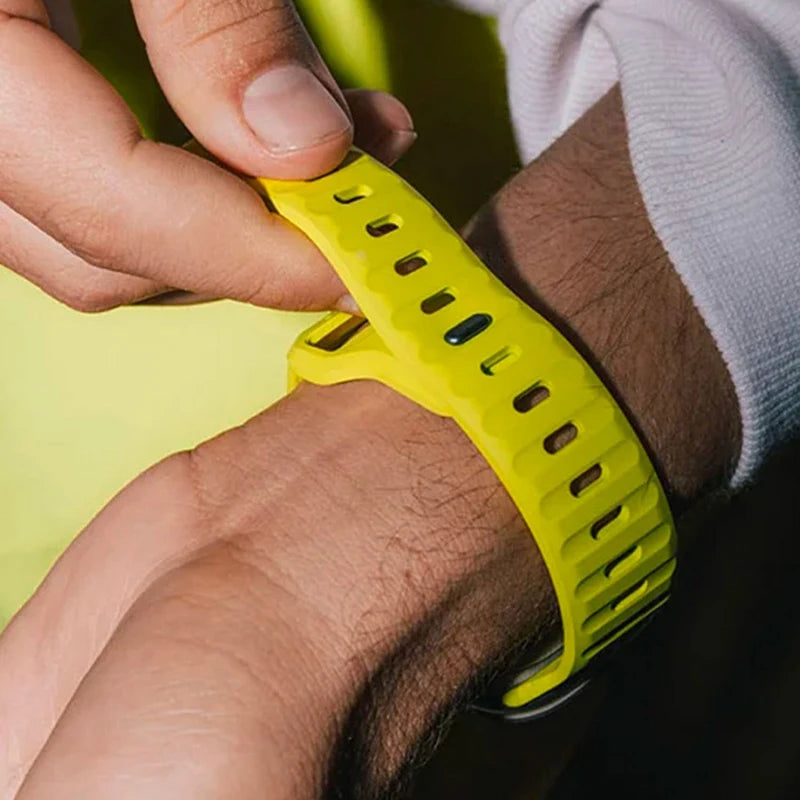 Apple Watch -ranneke kirurgisesta silikonista, keltainen