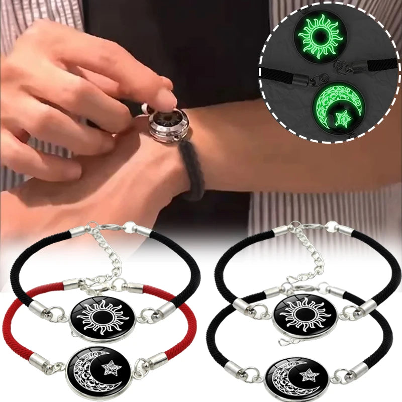 Rannekoru hehkuvalla puolikuulla ja auringolla