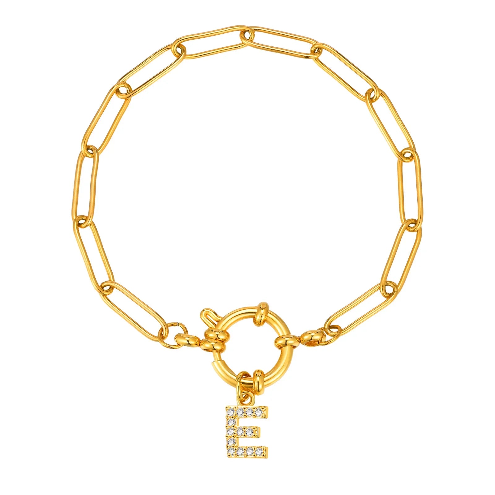 Personoitu rannekoru, jossa alkukirjain e