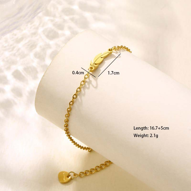 Rannekoru Höyhenellä Naisille 