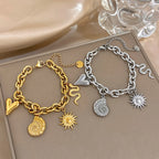 Rannekoru auringolla ja simpukoilla miehille tai naisille 