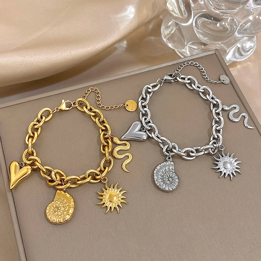 Rannekoru auringolla ja simpukoilla miehille tai naisille 