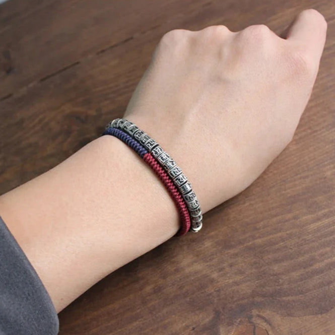 Buddhalainen riipusranneke kaiverrettu amuletti