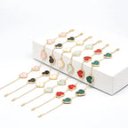 Kultainen sydänrannekoru naisille