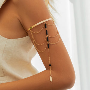 Naisten käsivarsikoru 