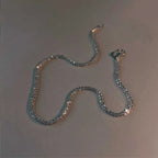 Tyylikäs hopeinen nilkkakoru