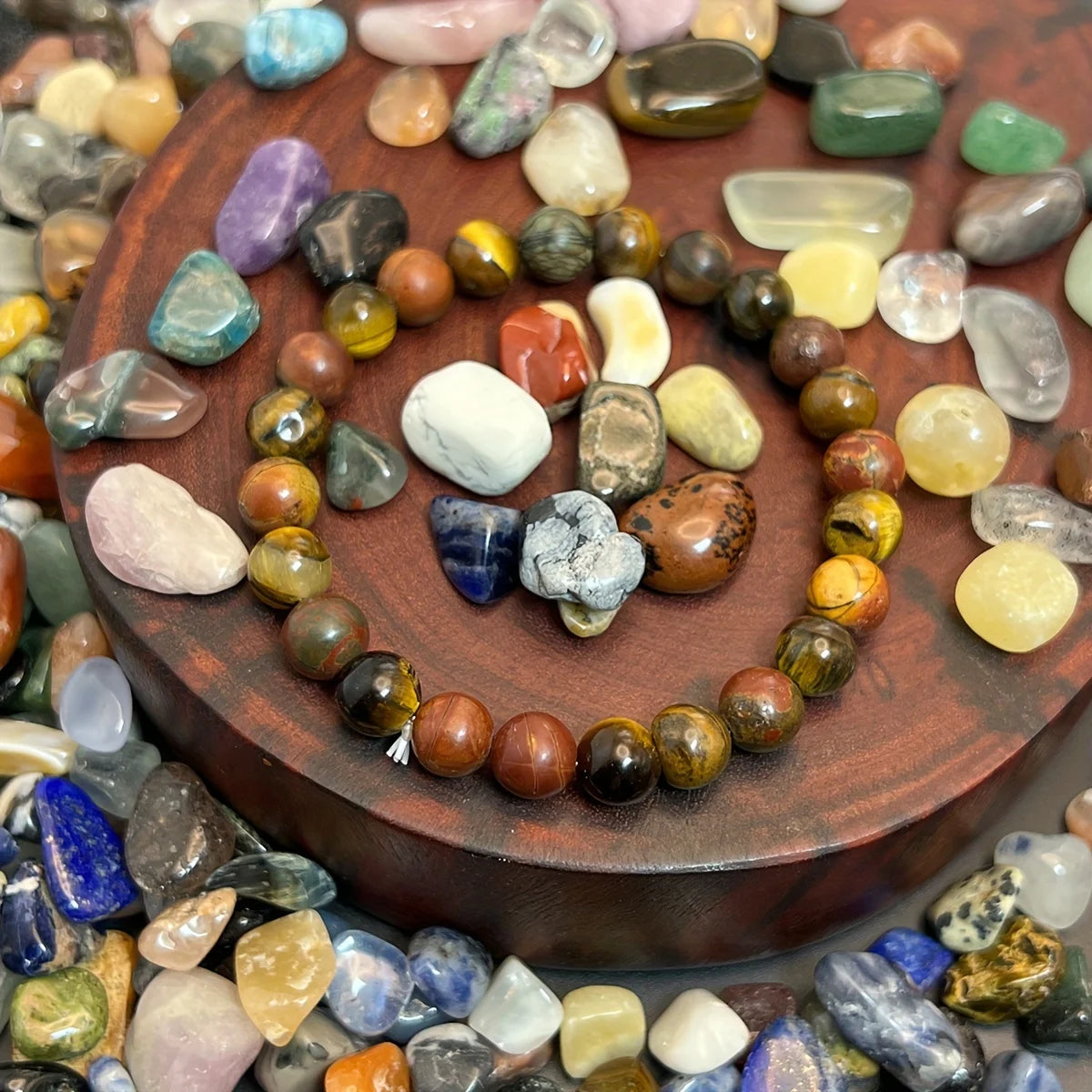 Tiikerinsilmä-suojarannekoru