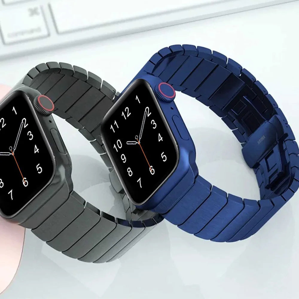 Ruostumattomasta teräksestä valmistettu korvaava ranneke Apple Watchille 