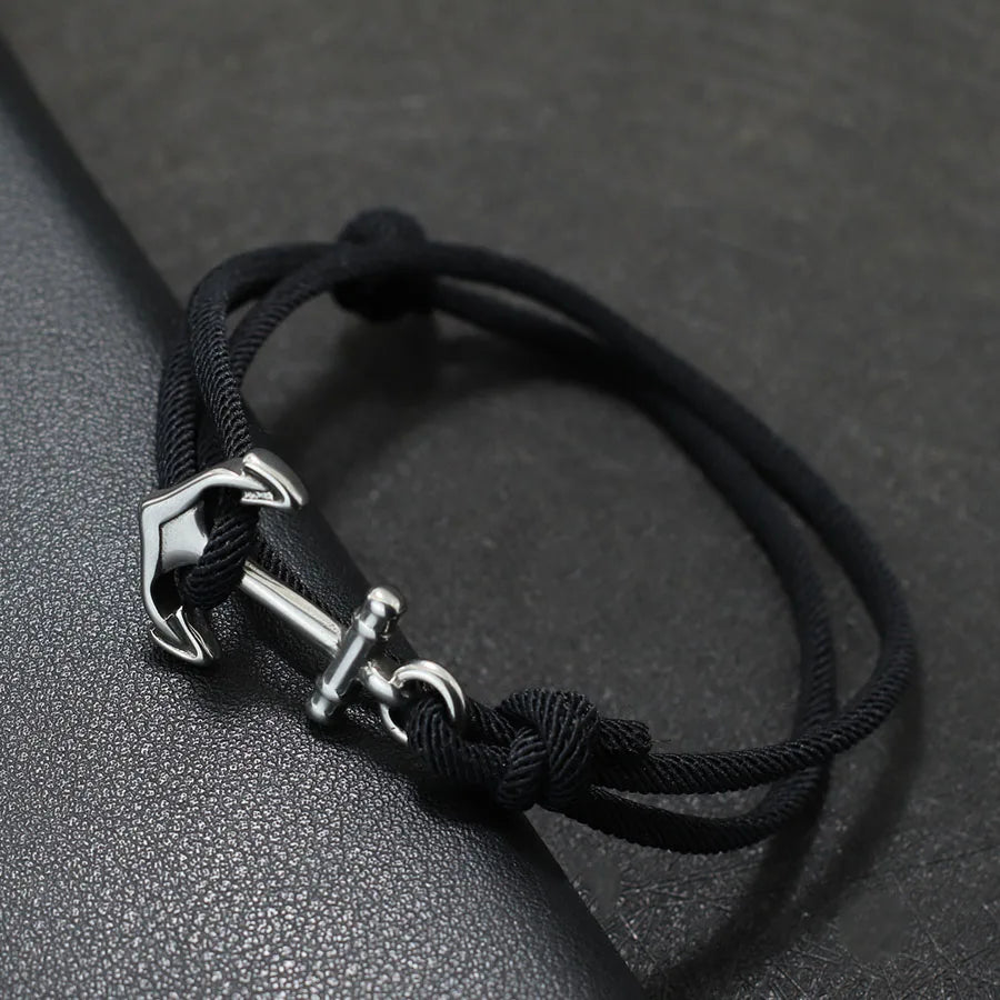 Ankkurirannekoru mustasta köydestä