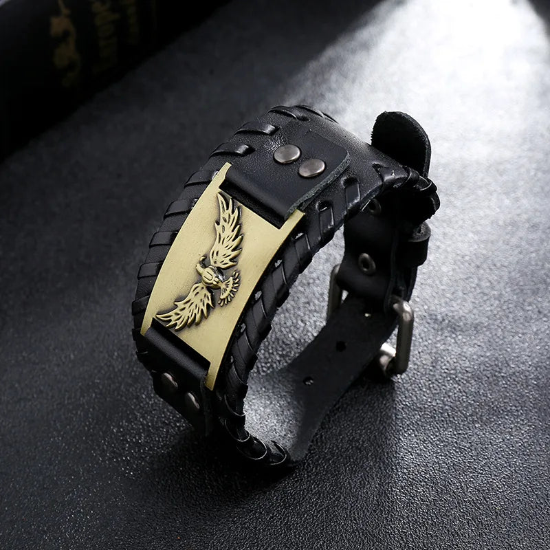 Musta kotkan nahkarannekoru