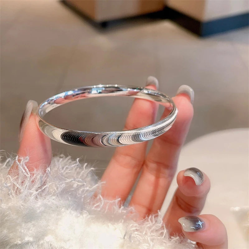 Kiillotettu kissansilmäkivi rannekoru 