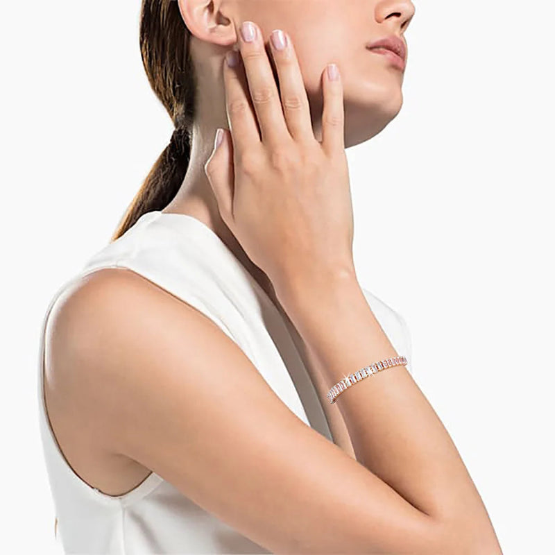 Värillinen zirkoninen syntymäkivirannekoru